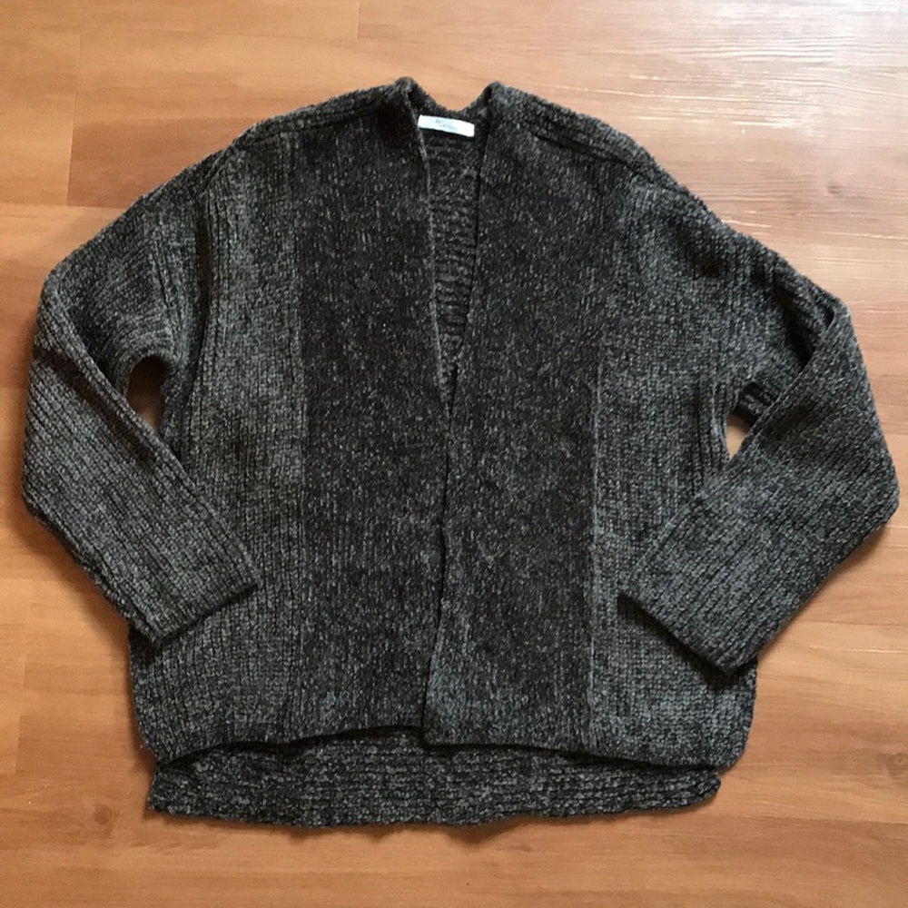 89th + Madison Green Cardigan. Size medium.